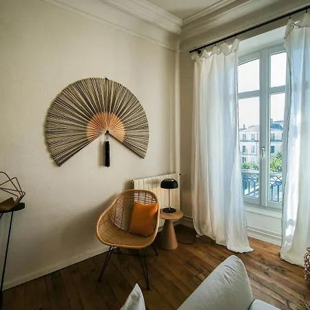 Beautiful Accommodation-spacious-near Les Halles-2 People Pau