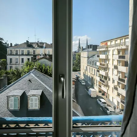 Beautiful Accommodation-spacious-near Les Halles-2 People Appartement *