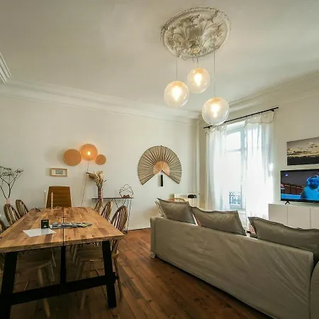 Beautiful Accommodation-spacious-near Les Halles-2 People Appartement *
