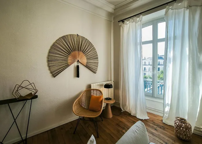 Beautiful Accommodation-spacious-near Les Halles-2 People Pau