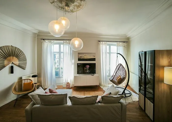 Beautiful Accommodation-spacious-near Les Halles-2 People *