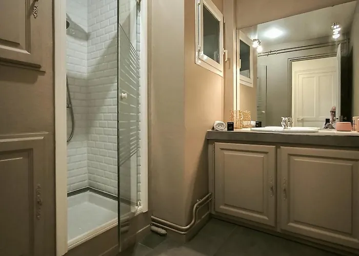 Beautiful Accommodation-spacious-near Les Halles-2 People Apartamento